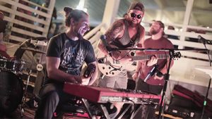 Live Music With The Shakedown